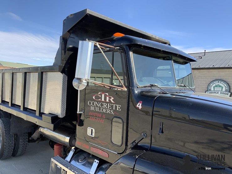 1995-freightliner-fld112-image-16