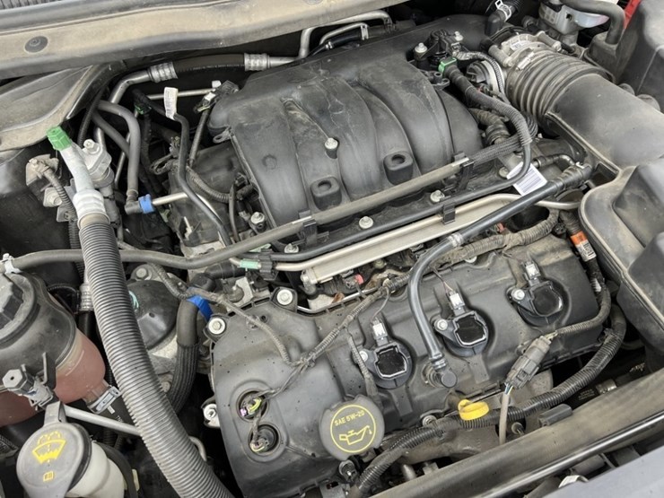 2018-ford-explorer-image-11