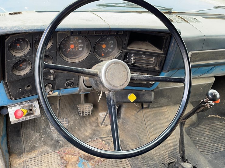 tag-#68,-1986-chevrolet-kodiak-grain-truck-image-20