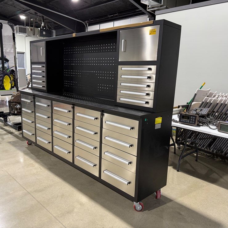 #38202 • Unused 112”x 74” Tool Cabinet 69062507 INV# 38202