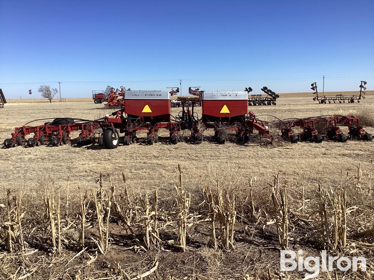 case-ih-16r30-planter-image-6