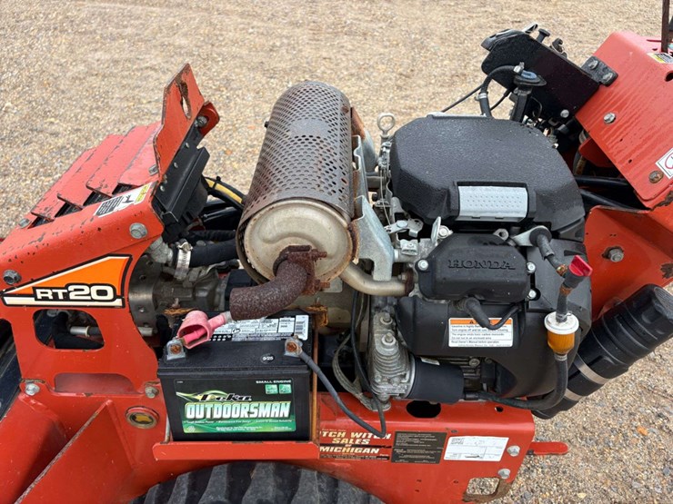 2013-ditch-witch-rt20-image-8