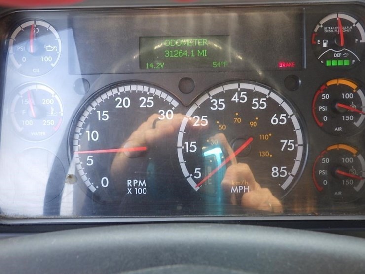 2019-freightliner-m2-15'-t/a-dump-truck-image-29