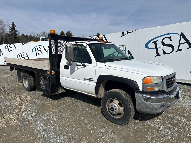 2005-gmc-3500-image-7