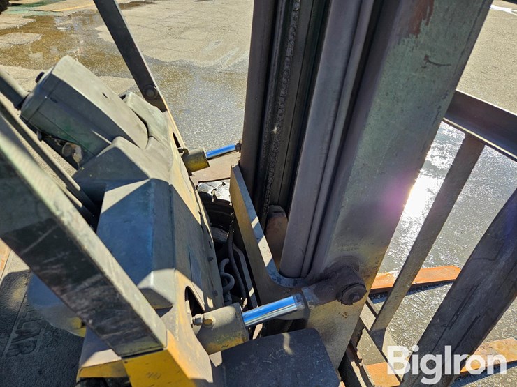 caterpillar-gp25-image-13