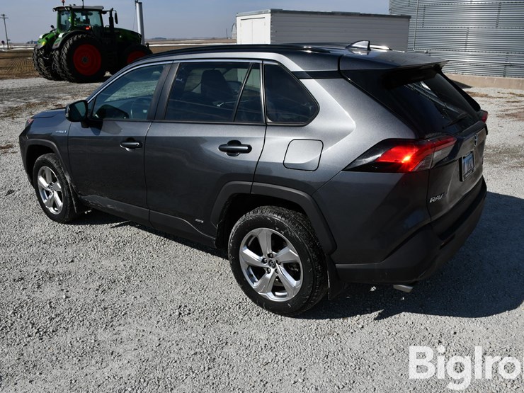 2021-toyota-rav4-image-7