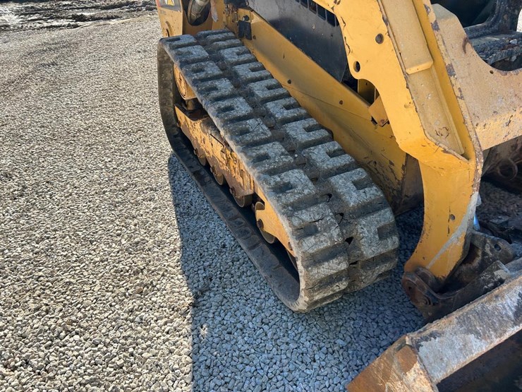 caterpillar-259d-image-13