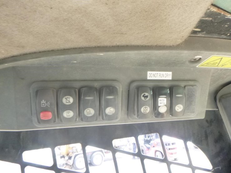 2009-caterpillar-246c-image-20