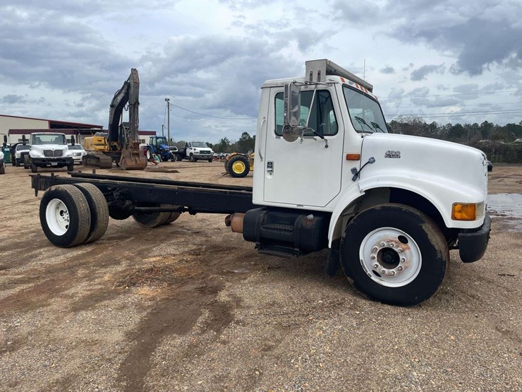 1999-international-4700-image-4