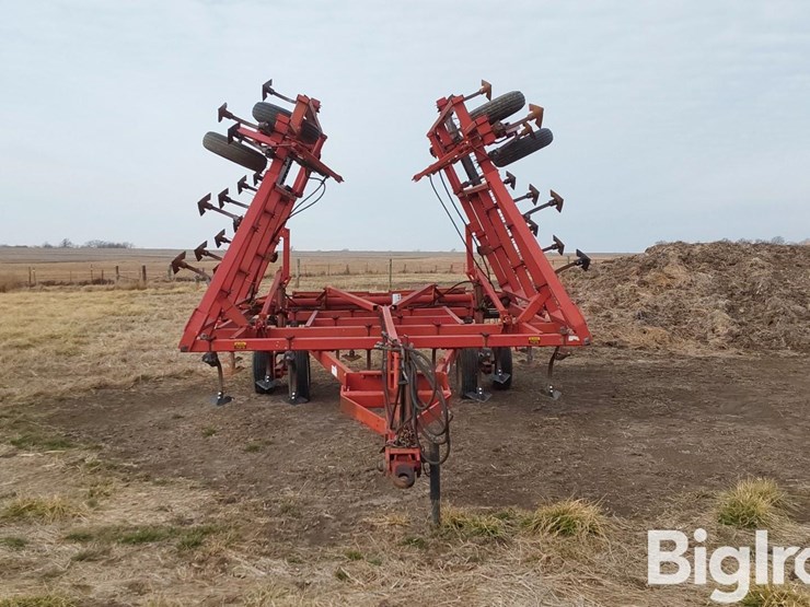 case-ih-4800-image-2