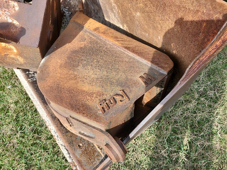 tag-#271,-1997-jd-310e-backhoe-image-32