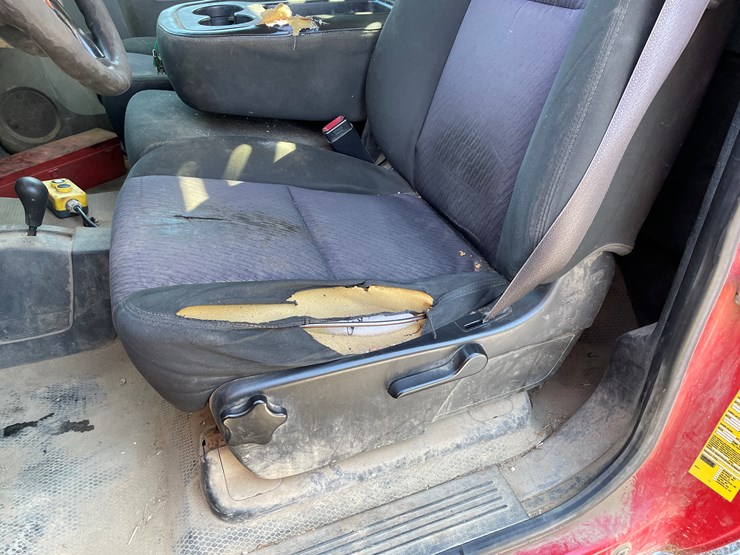 2012-gmc-3500hd-image-41