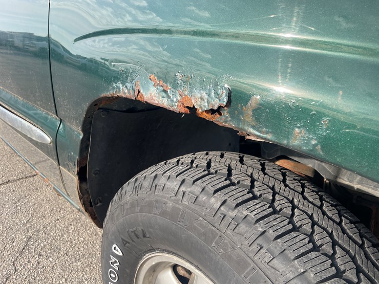 #1430-•-2002-green-gmc-sierra-(has-wi-title)-(of)-image-50