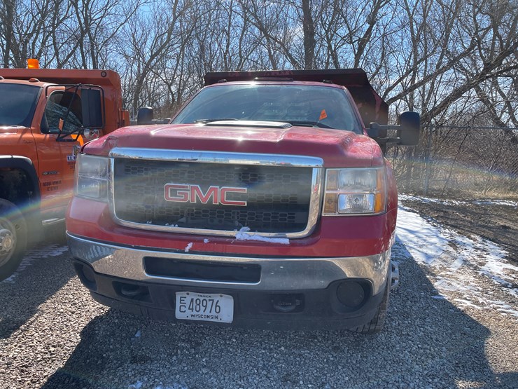 2012-gmc-3500hd-image-2