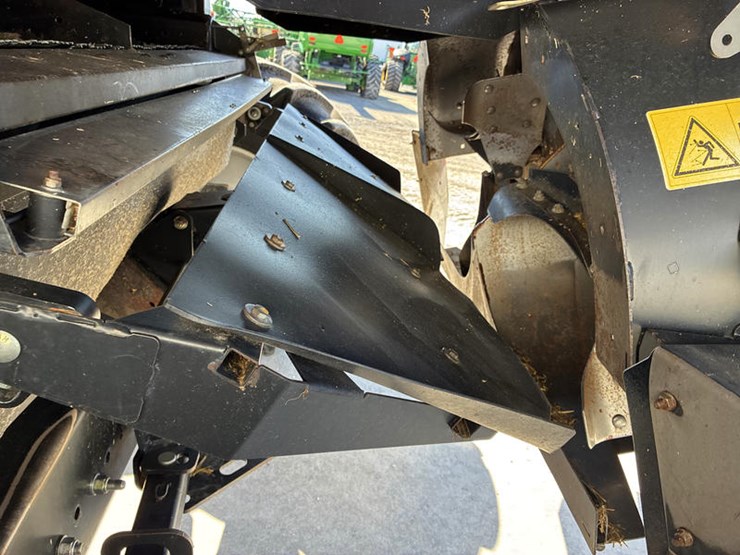 2012-case-ih-8230-image-65