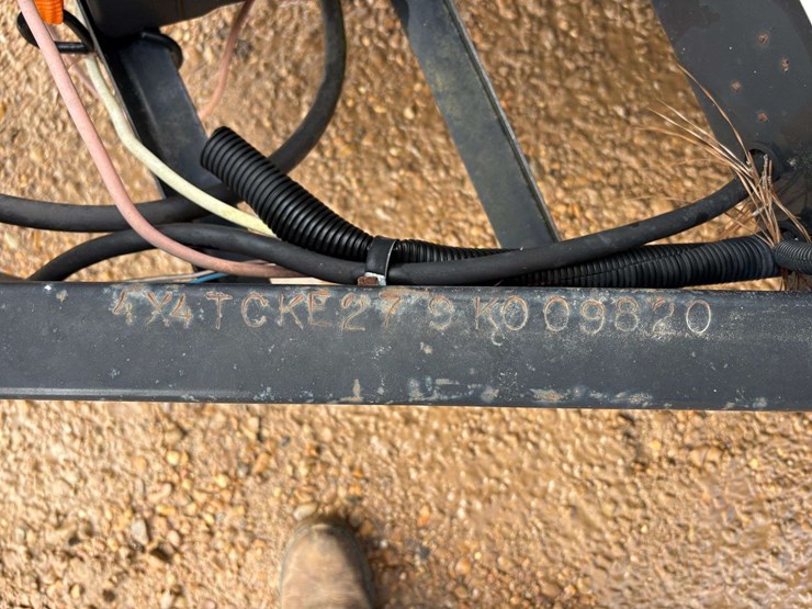 2009-cherokee-"grey-wolf"-pull-behind-travel-trailer-image-29