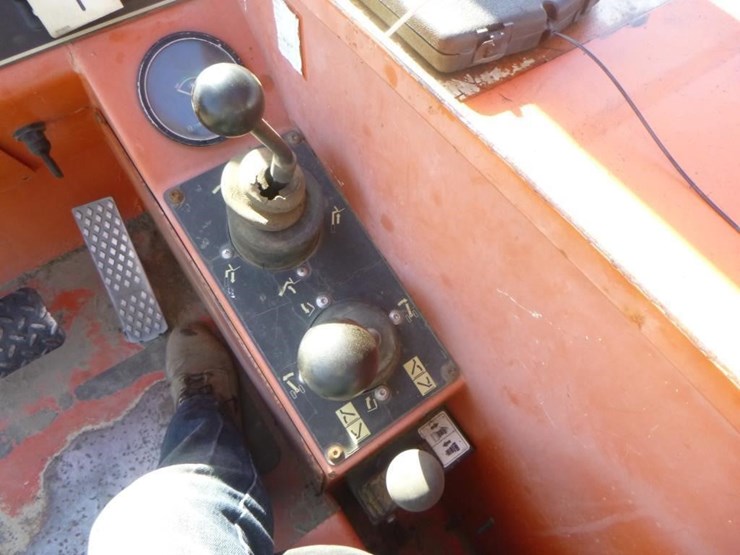 sky-trak-6036-image-30