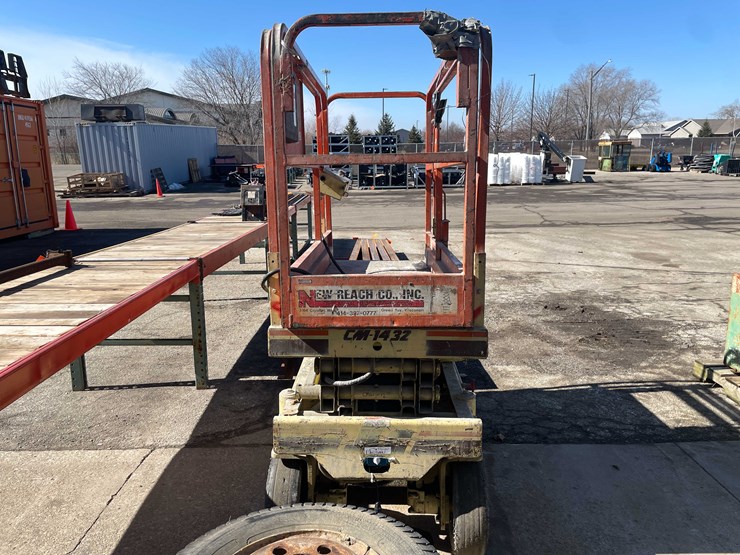 #1446-•-jlg-cm-1432-(o4)-image-7