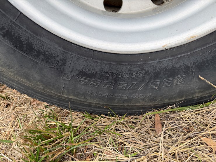 #40952-•-2016-freightliner-t/a-daycab-truck-tractor-3akjged50gshn2261-image-5