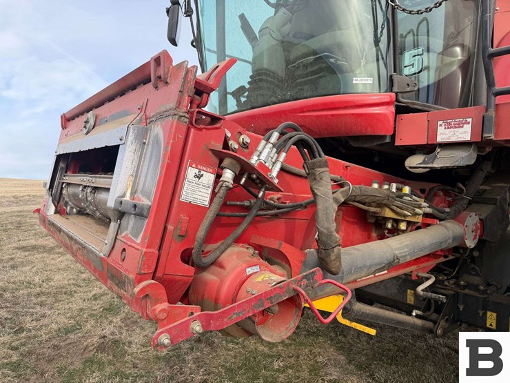 2008-case-ih-7010-image-12