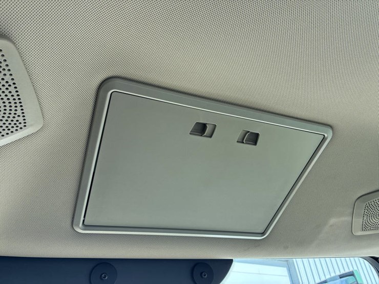 2023-john-deere-8rx-370-image-85