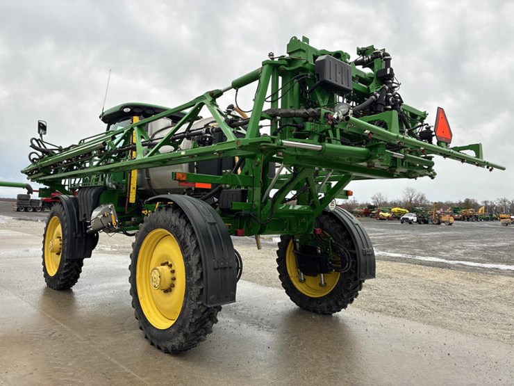 2015-john-deere-r4038-image-8