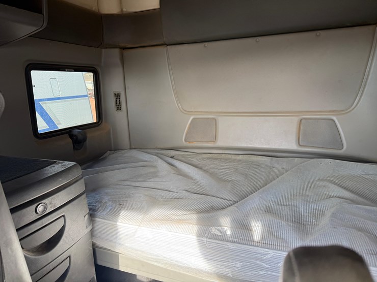 2012-international-prostar-image-23