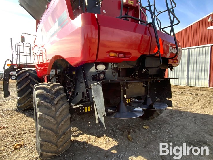 2010-case-ih-7088-image-11