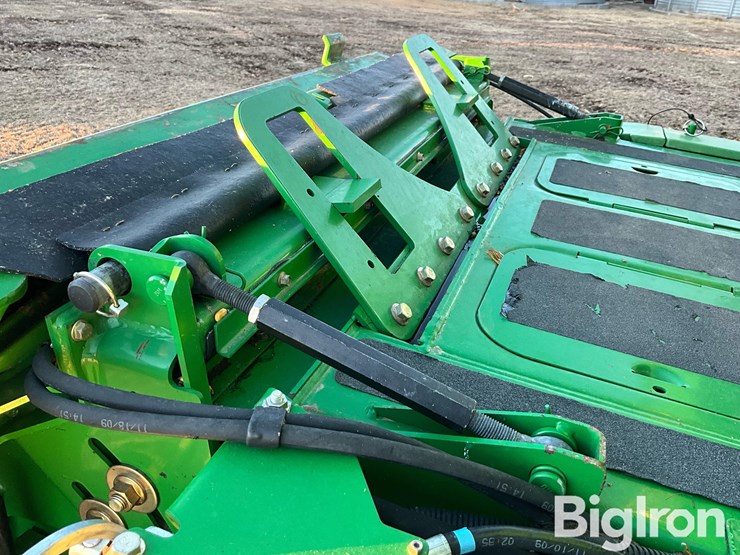 2010-john-deere-9570-sts-image-17
