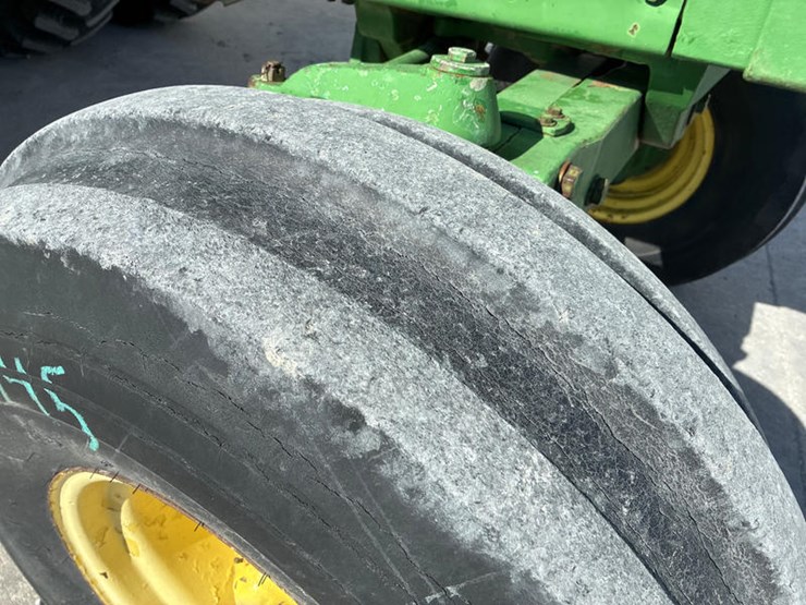 1984-john-deere-4650-image-38