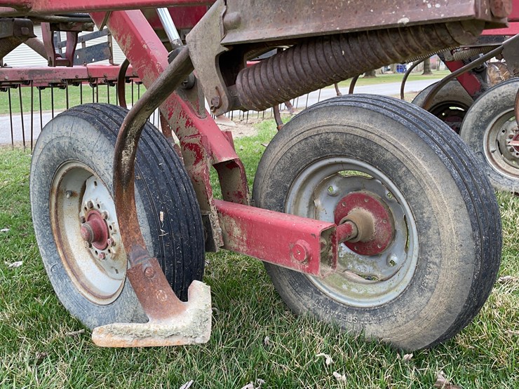 case-ih-4600-image-12