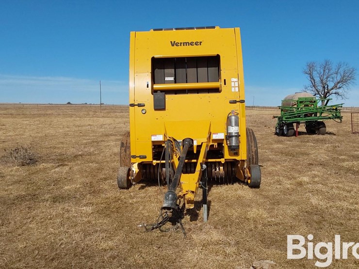 2017-vermeer-604n-image-2
