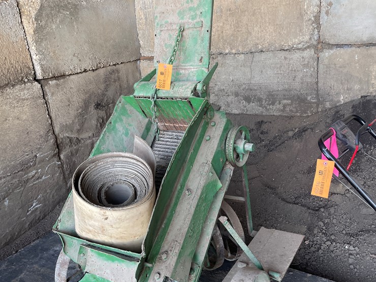 #6017-•-royer-screener-image-1