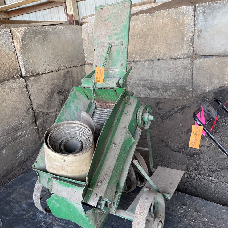 #6017 • Royer Screener