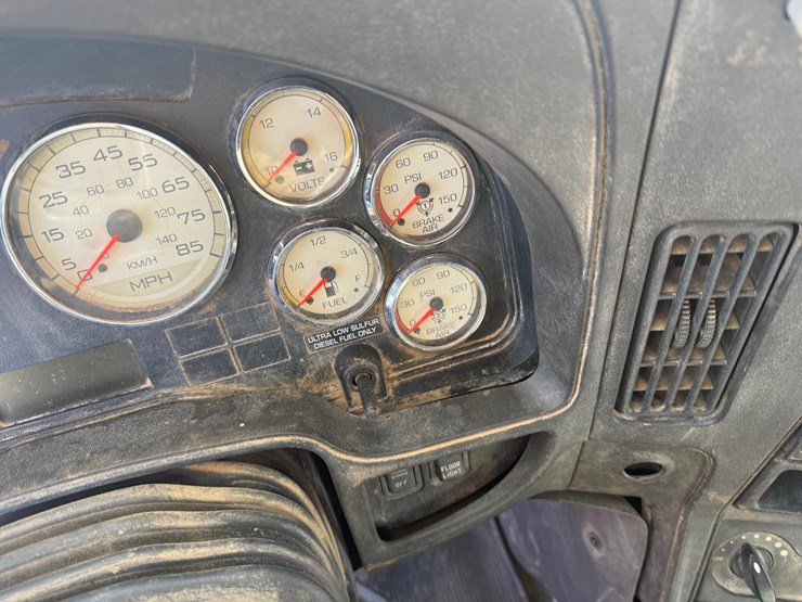 2012-international-prostar-image-28