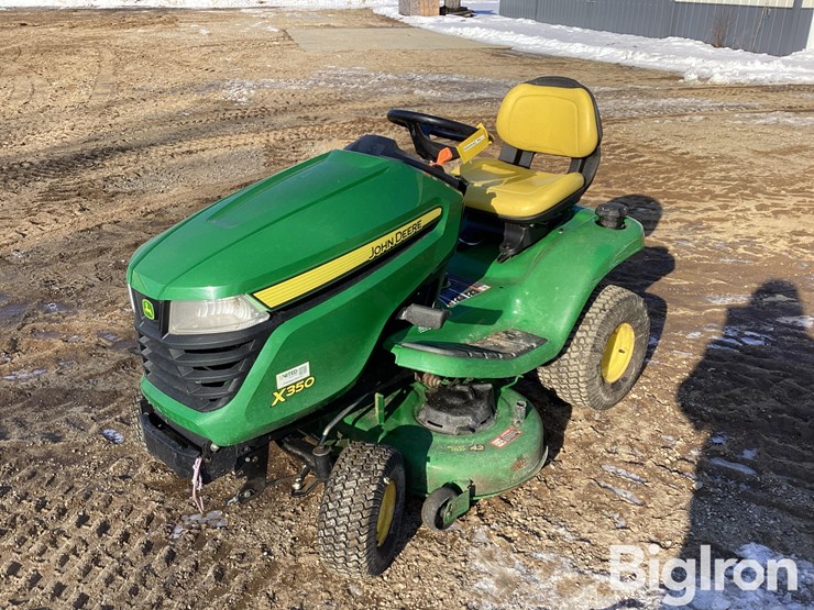 2022-john-deere-x350-image-1