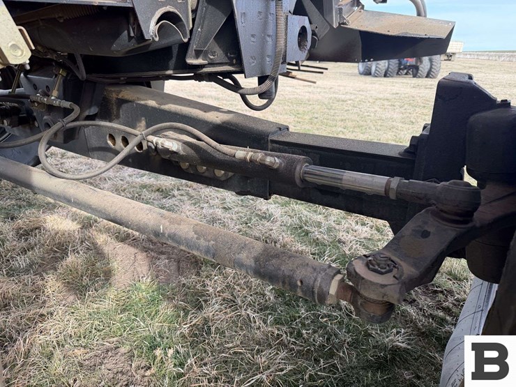 2008-case-ih-7010-image-42