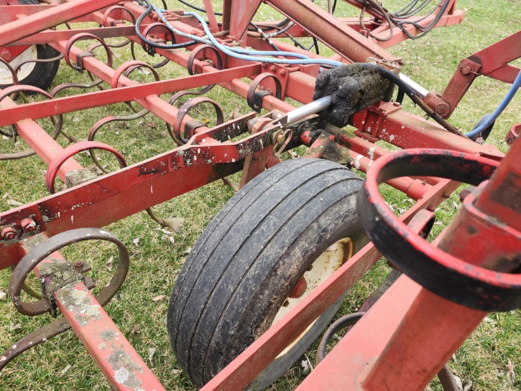 tag-#96,-18.5'-field-cultivator-image-10
