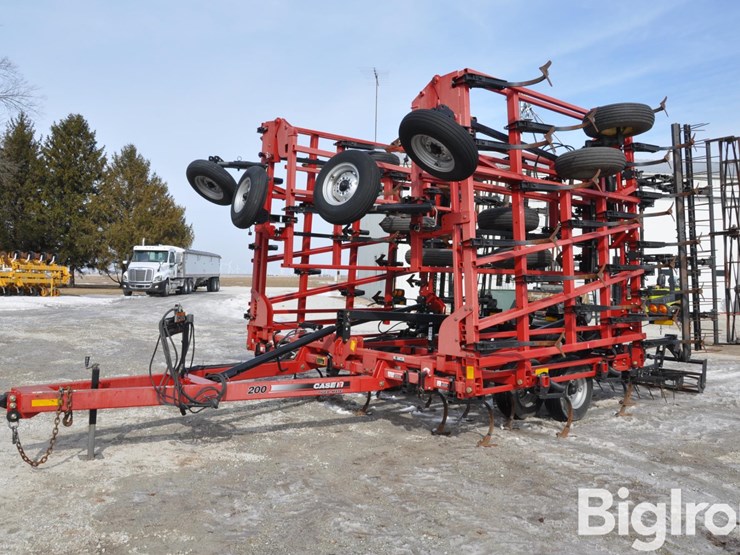 case-ih-200-image-1