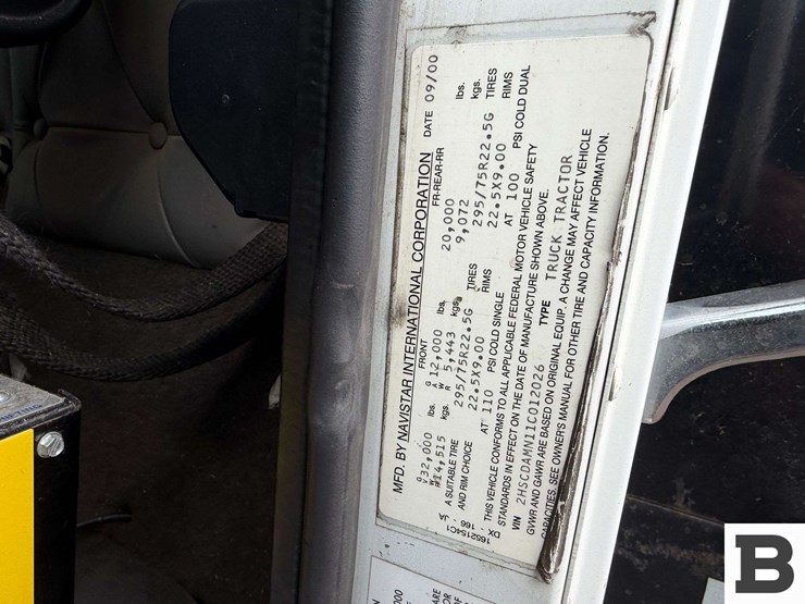 2001-international-9200-image-50