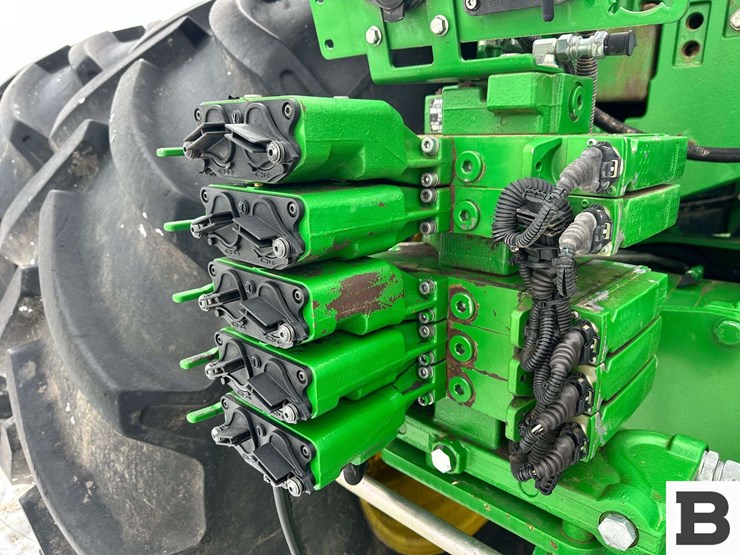 2011-john-deere-9530-image-100