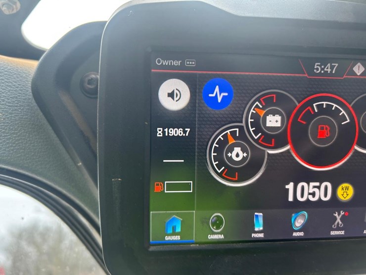 2022-bobcat-t76-image-26