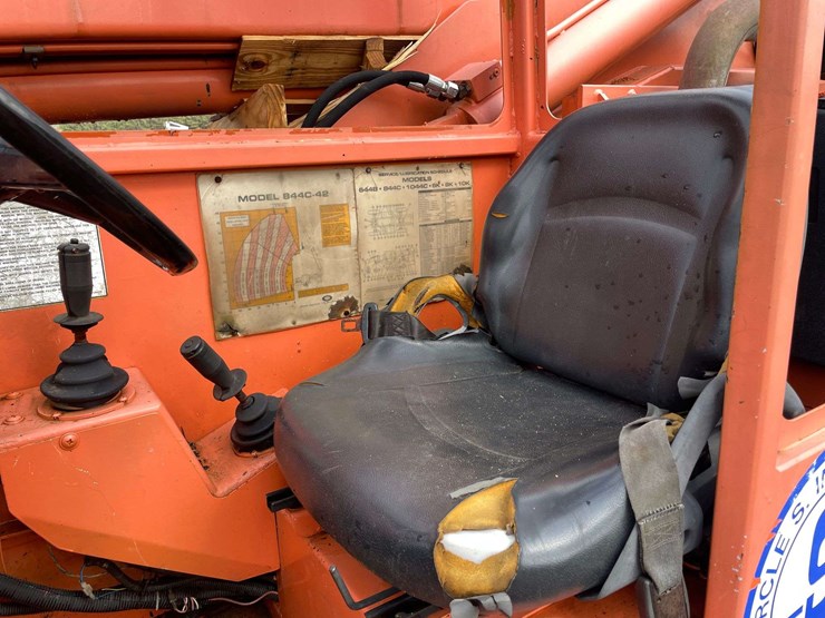 lull-844c-42-image-12