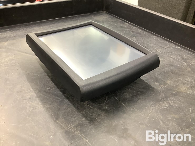 2017-case-ih-700-image-5