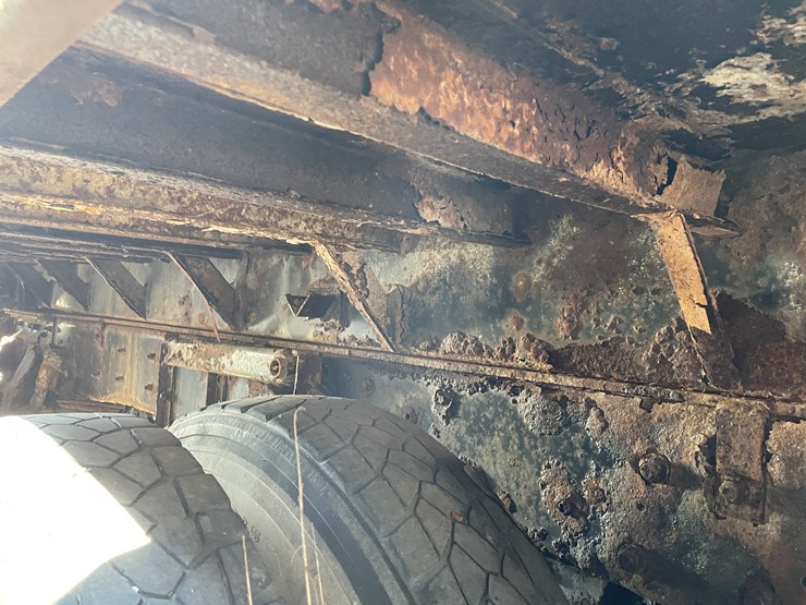 1993-mack-dm690s-image-29