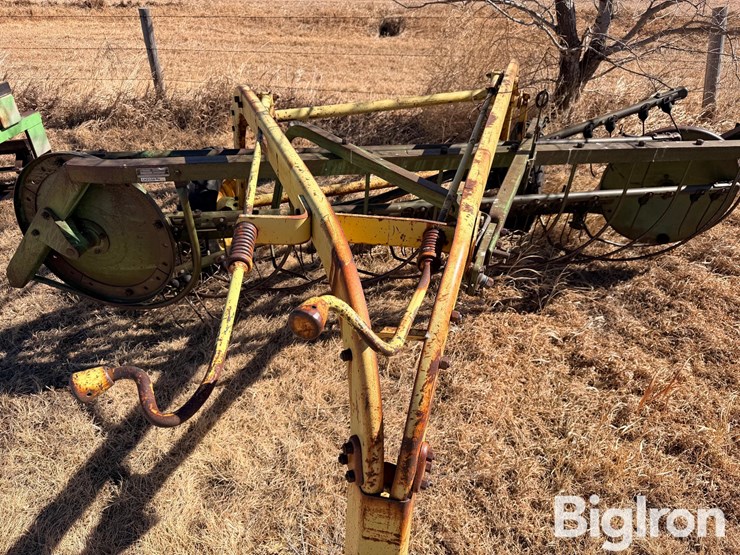 john-deere-640-image-14