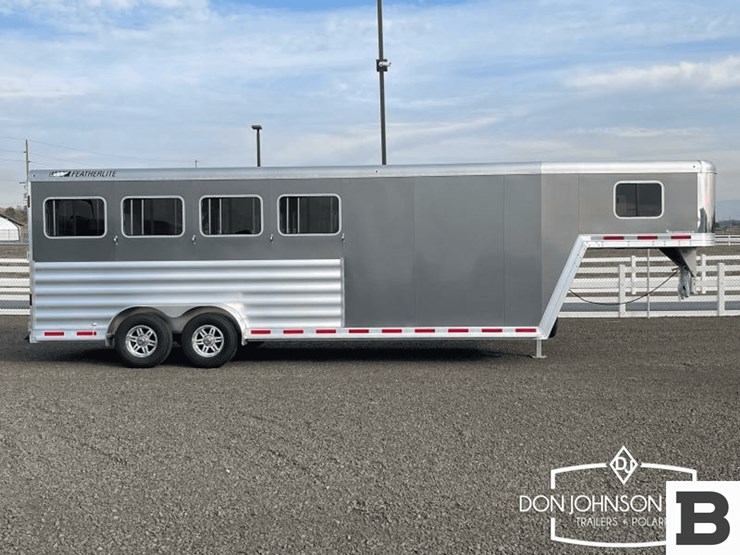 2024-featherlite-9600-7450-4-h-gooseneck-horse-trailer-image-7
