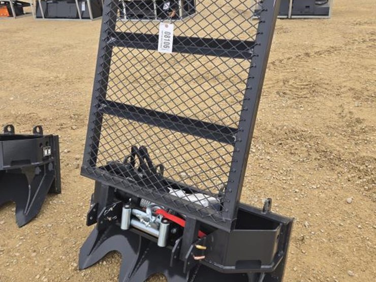 #8106-•-new-landhonor-skid-steer-hyd.-logging-winch-15000#-image-1