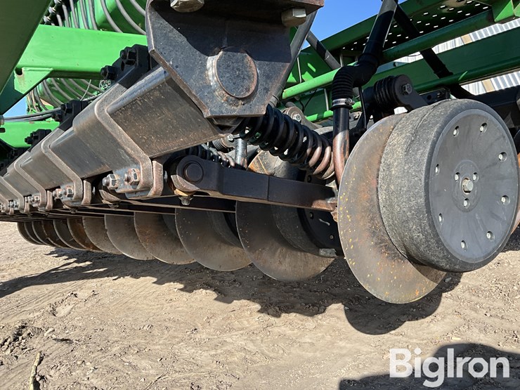 john-deere-1560-image-12