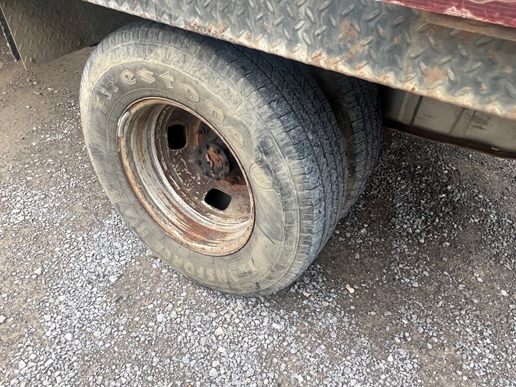 ford-f350-xlt-image-9